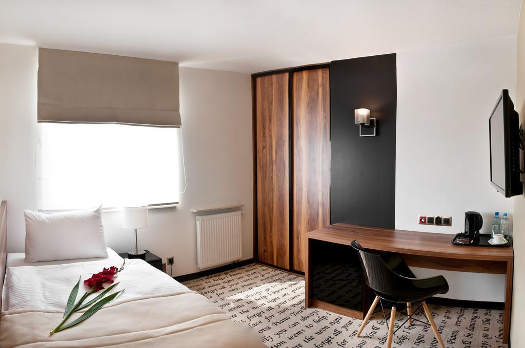 Piano Hotel 3*